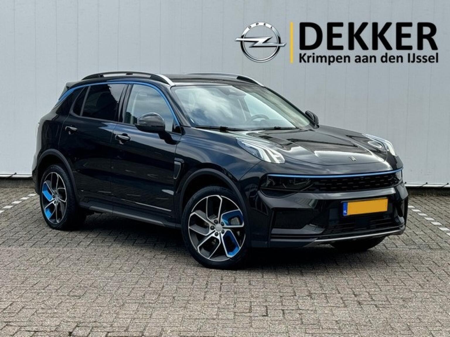 Lynk & Co-01-0